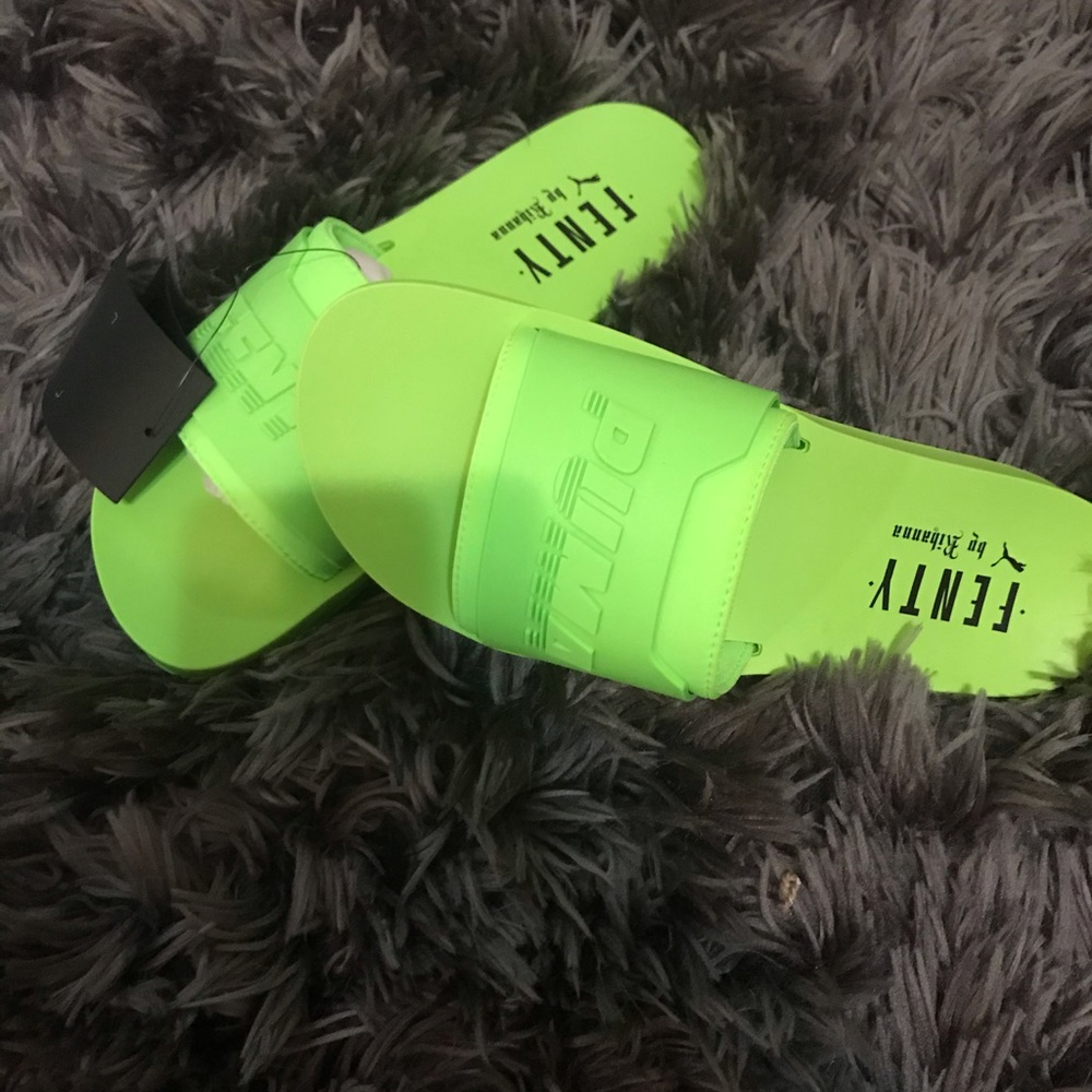 New Fenty slides